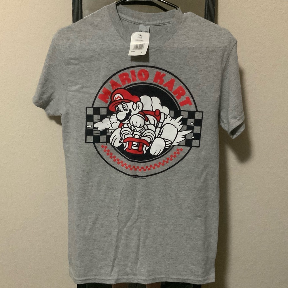NWT Mario Kart Nintendo Graphic T-Shirt Size Small